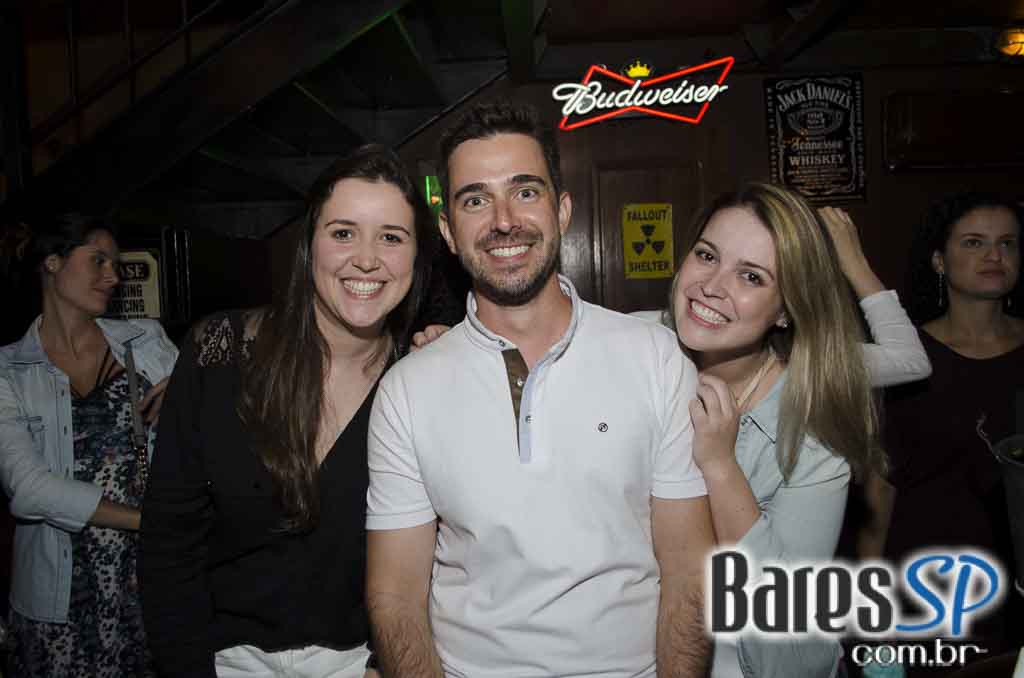 The Sailor animou a noite do público com show da banda Insônica The Sailor animou a noite do público com show da banda Insônica