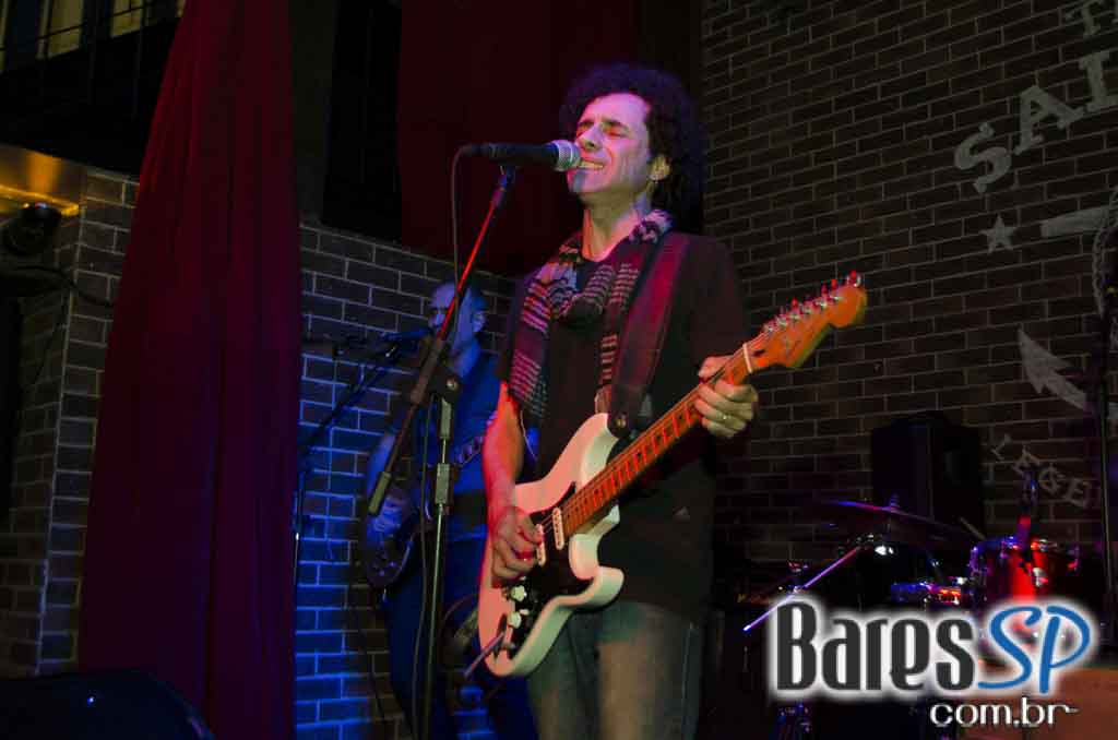 The Sailor animou a noite do público com show da banda Insônica The Sailor animou a noite do público com show da banda Insônica