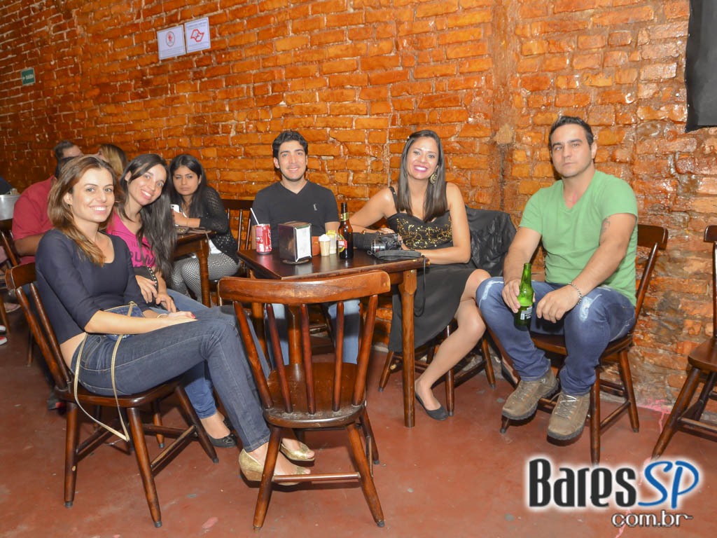 Bandas de rock animaram o sábado com muito rock no Café Aurora Bandas de rock animaram o sábado com muito rock no Café Aurora
