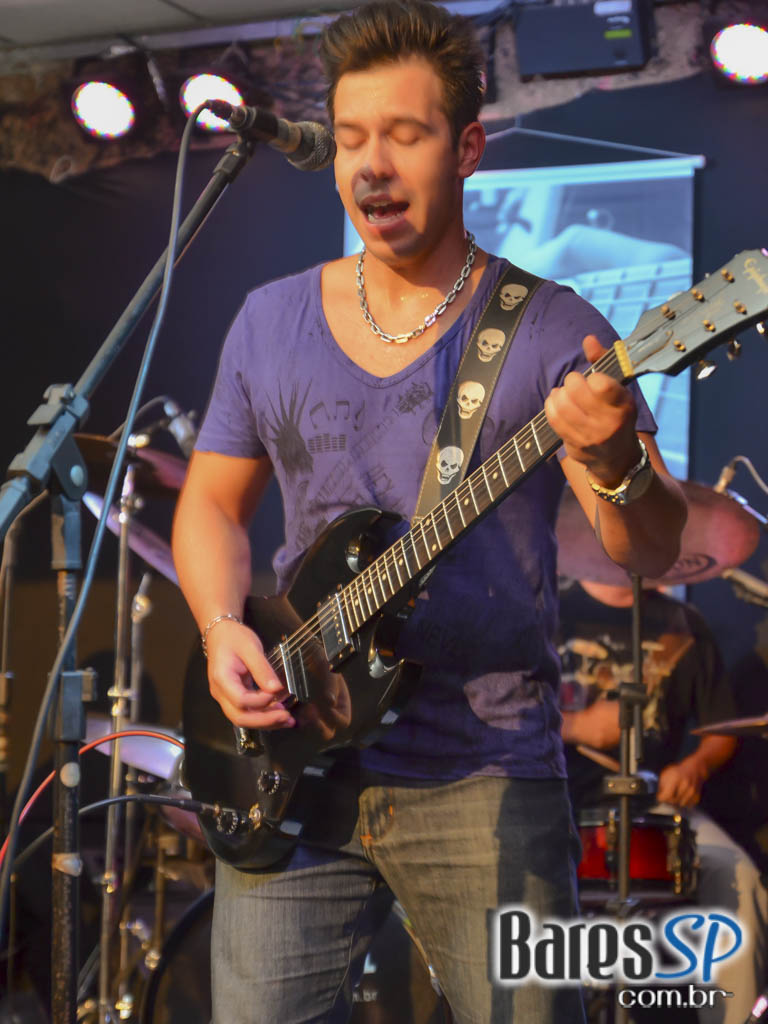 Bandas de rock animaram o sábado com muito rock no Café Aurora Bandas de rock animaram o sábado com muito rock no Café Aurora