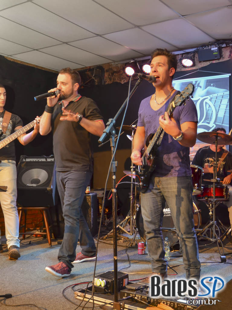 Bandas de rock animaram o sábado com muito rock no Café Aurora Bandas de rock animaram o sábado com muito rock no Café Aurora