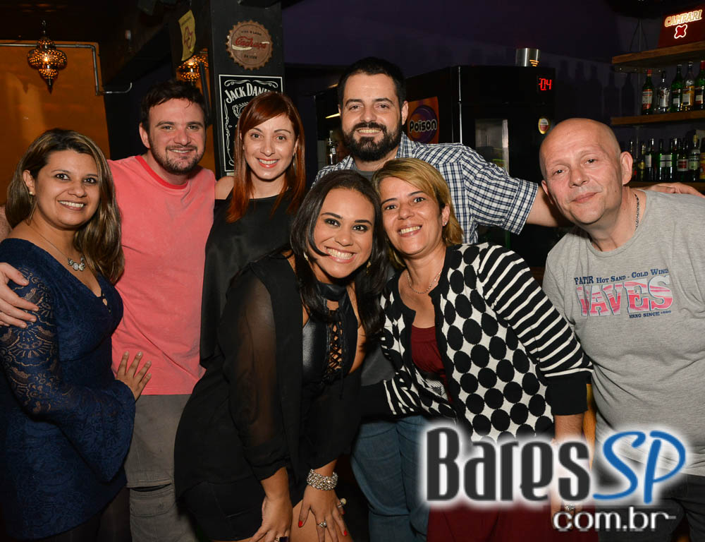 Festa de 5 anos do Poison Bar e Balada com DJs Demoh e Cesar Goulart no sábado Festa de 5 anos do Poison Bar e Balada com DJs Demoh e Cesar Goulart no sábado