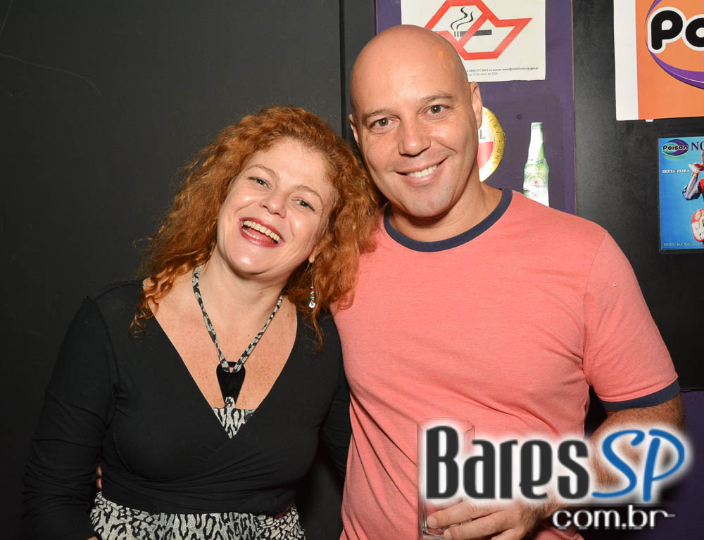 Festa de 5 anos do Poison Bar e Balada com DJs Demoh e Cesar Goulart no sábado Festa de 5 anos do Poison Bar e Balada com DJs Demoh e Cesar Goulart no sábado