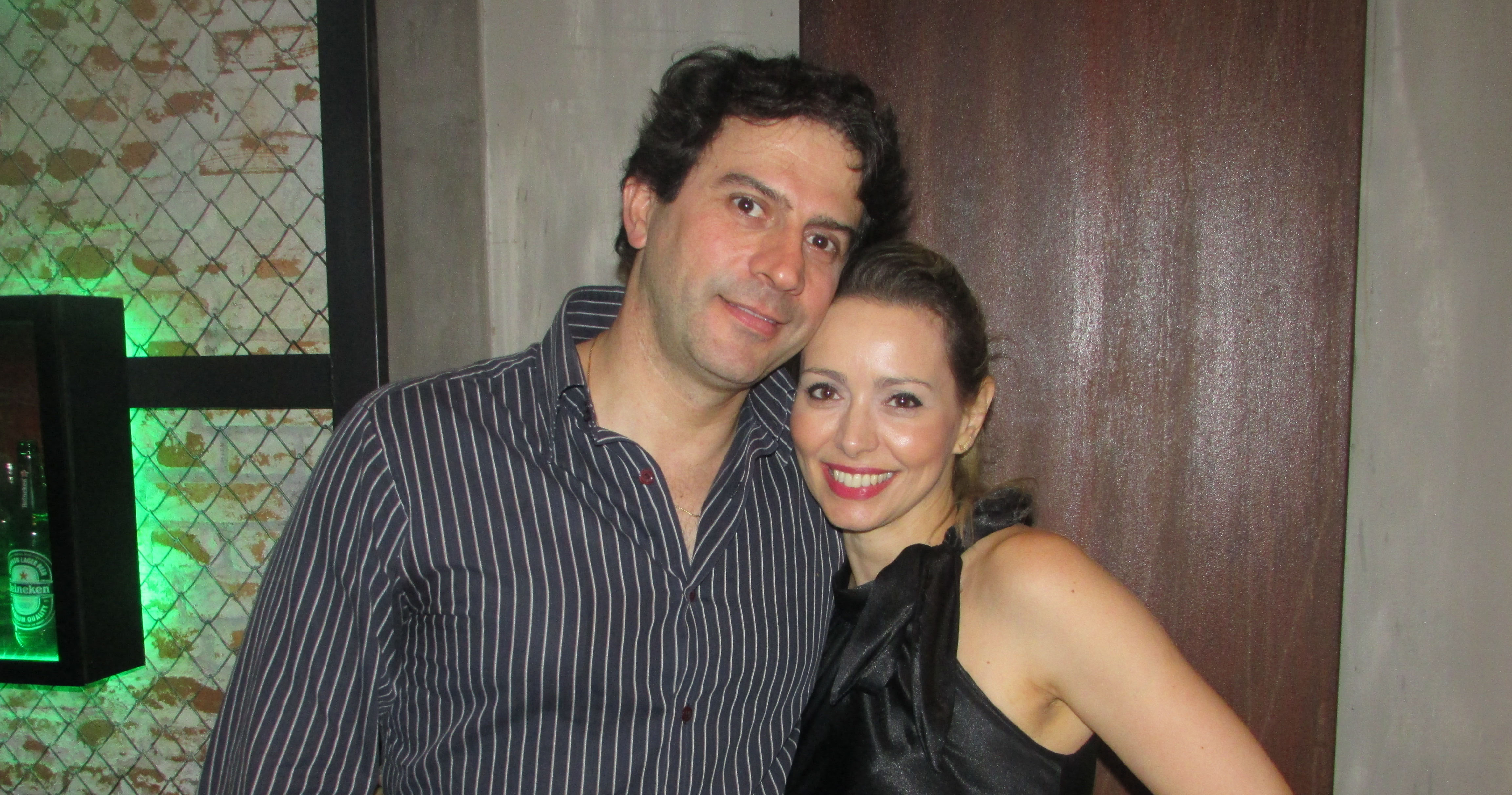 Gabi Suyama comandou a sexta-feira com folk e rock no happy hour do Rock Bikers