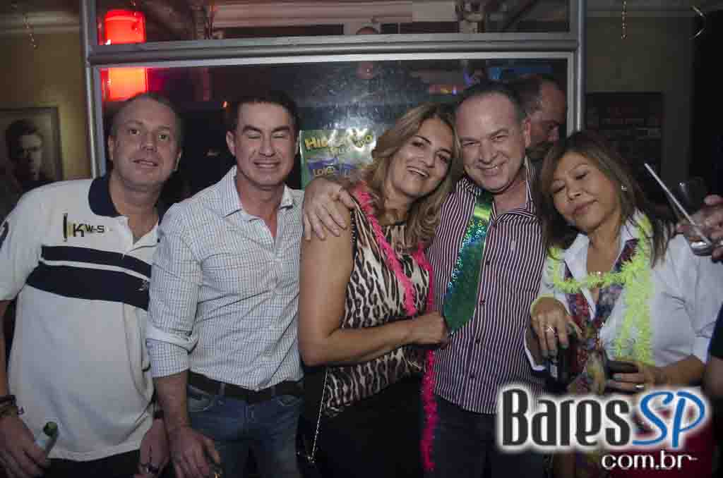 Banda Underrock animou a noite do Memphis Rock Bar com clássicos do rock Banda Underrock animou a noite do Memphis Rock Bar com clássicos do rock