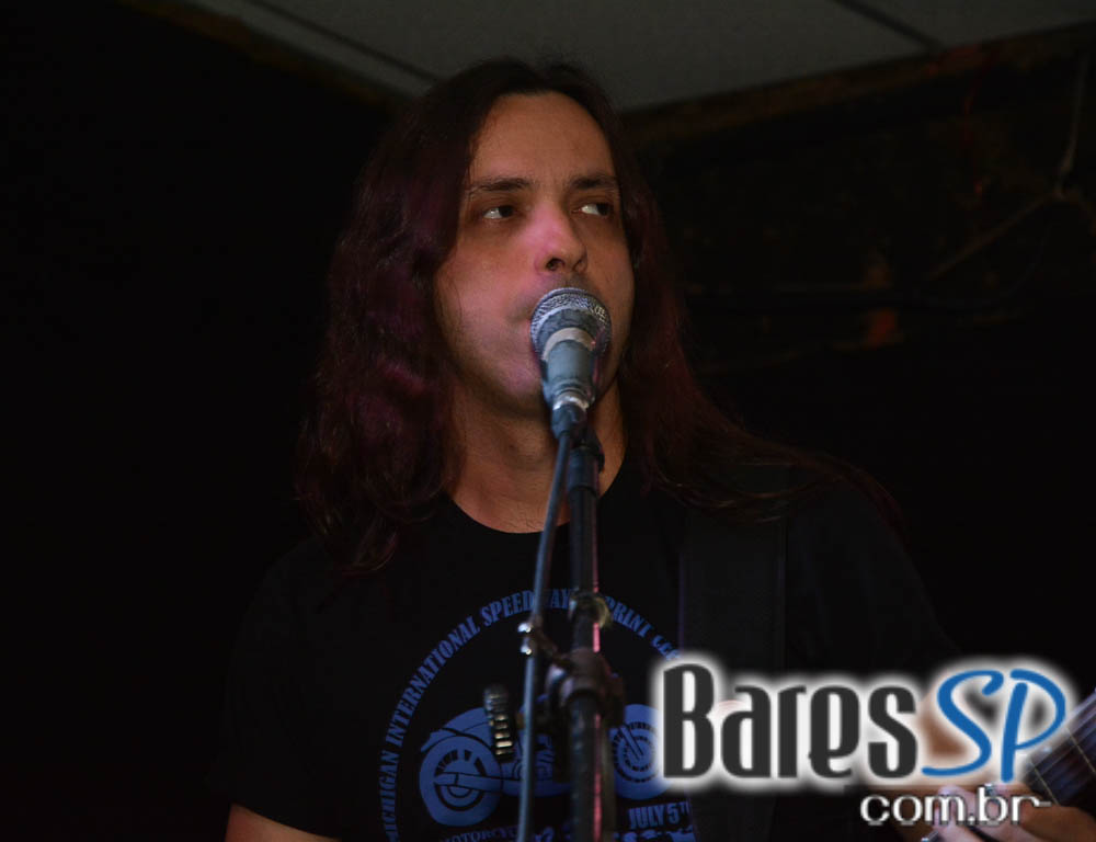 Banda Khris N Rock, Os Spoilers e convidados agitaram o palco do Café Aurora Banda Khris N Rock, Os Spoilers e convidados agitaram o palco do Café Aurora