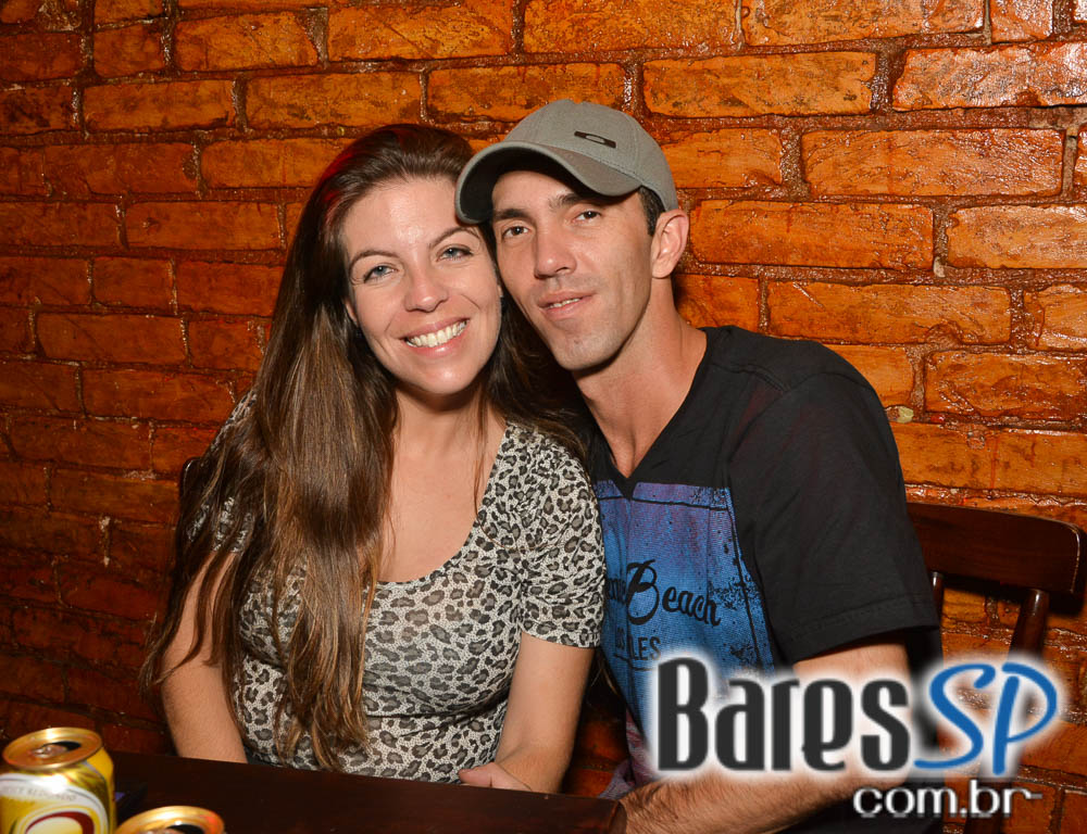 Banda Khris N Rock, Os Spoilers e convidados agitaram o palco do Café Aurora Banda Khris N Rock, Os Spoilers e convidados agitaram o palco do Café Aurora