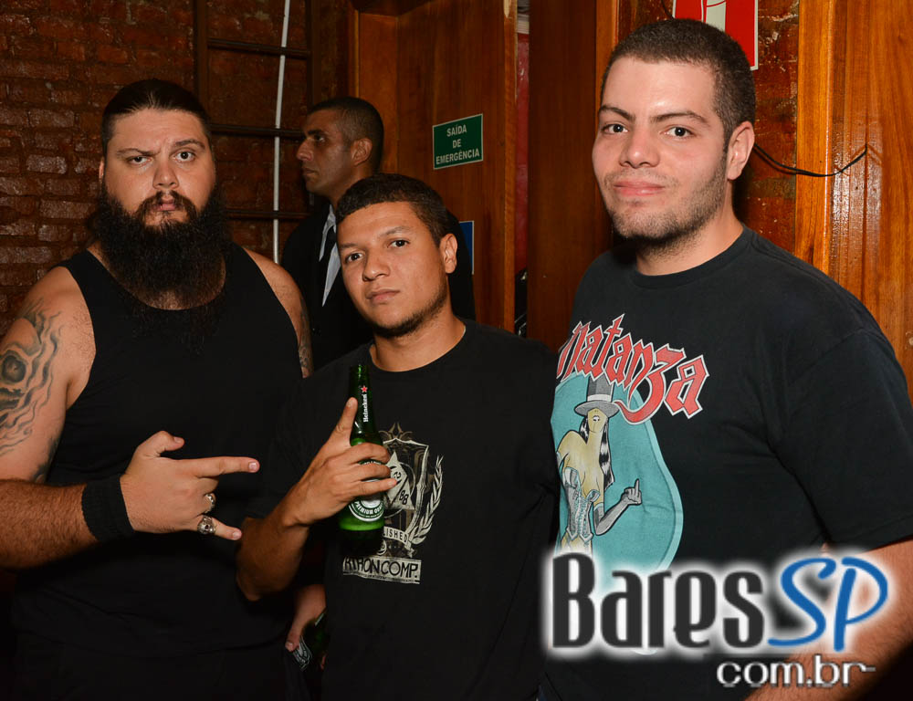 Banda Khris N Rock, Os Spoilers e convidados agitaram o palco do Café Aurora Banda Khris N Rock, Os Spoilers e convidados agitaram o palco do Café Aurora