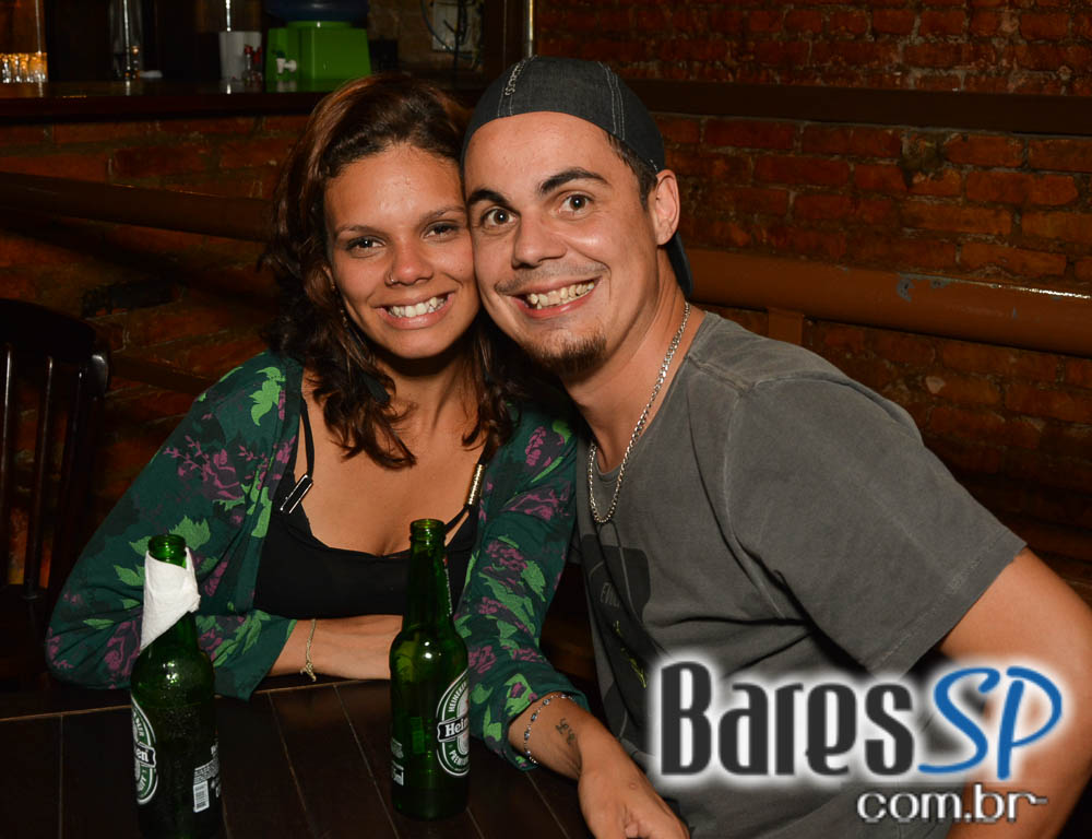 Banda Khris N Rock, Os Spoilers e convidados agitaram o palco do Café Aurora Banda Khris N Rock, Os Spoilers e convidados agitaram o palco do Café Aurora