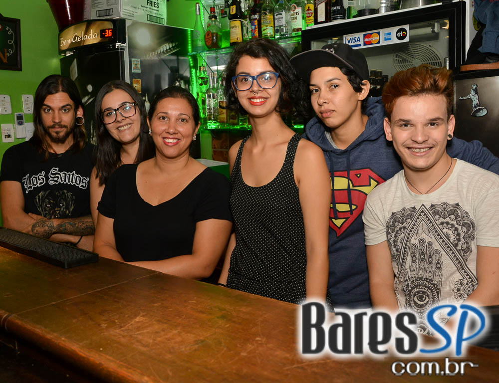 Saloon ofereceu muitos jogos e cervejas artesanais para curtir com os amigos Saloon ofereceu muitos jogos e cervejas artesanais para curtir com os amigos