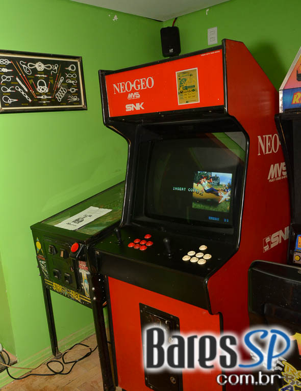 Saloon ofereceu muitos jogos e cervejas artesanais para curtir com os amigos Saloon ofereceu muitos jogos e cervejas artesanais para curtir com os amigos