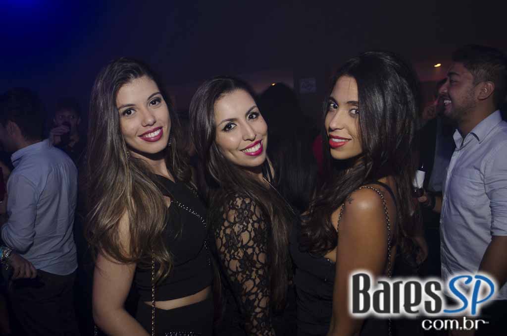 Cantora Ludmilla apresentou seus sucessos do funk no palco da Dukke Cantora Ludmilla apresentou seus sucessos do funk no palco da Dukke