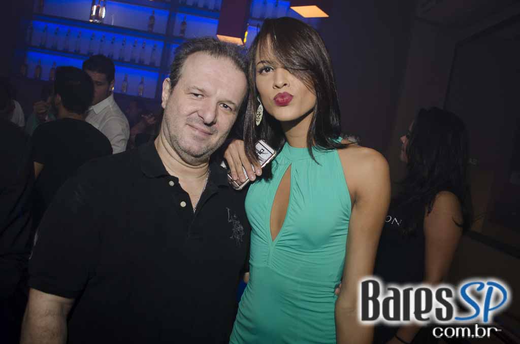 Cantora Ludmilla apresentou seus sucessos do funk no palco da Dukke Cantora Ludmilla apresentou seus sucessos do funk no palco da Dukke