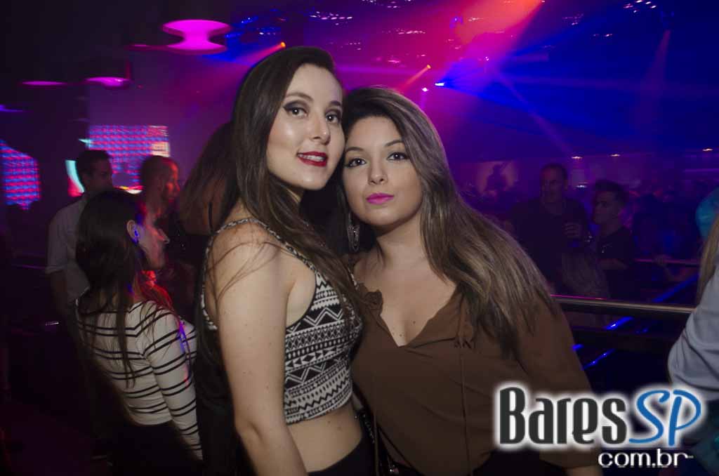 Cantora Ludmilla apresentou seus sucessos do funk no palco da Dukke Cantora Ludmilla apresentou seus sucessos do funk no palco da Dukke