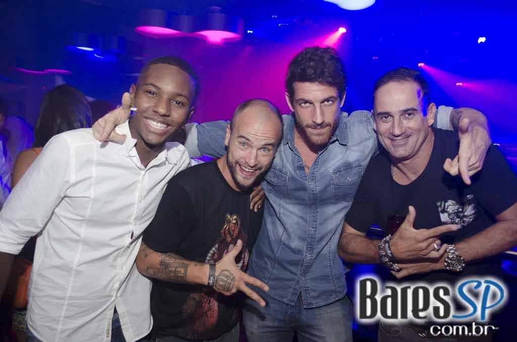 Cantora Ludmilla apresentou seus sucessos do funk no palco da Dukke Cantora Ludmilla apresentou seus sucessos do funk no palco da Dukke