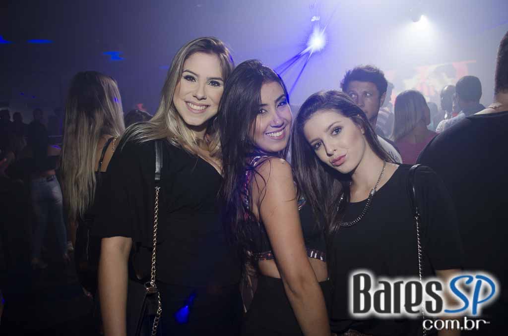 Cantora Ludmilla apresentou seus sucessos do funk no palco da Dukke Cantora Ludmilla apresentou seus sucessos do funk no palco da Dukke