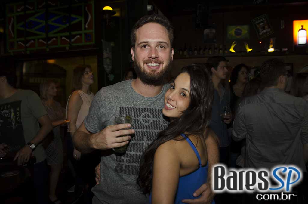 Banda Insônica se apresentou no Rhino Pub e agitou a noite do público Banda Insônica se apresentou no Rhino Pub e agitou a noite do público