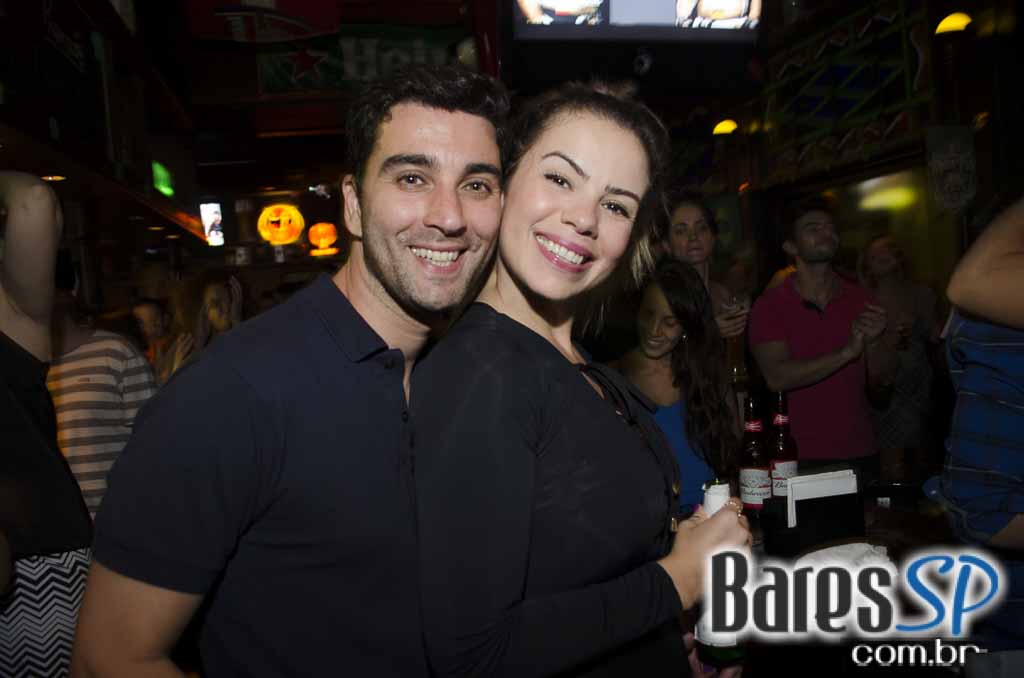 Banda Insônica se apresentou no Rhino Pub e agitou a noite do público Banda Insônica se apresentou no Rhino Pub e agitou a noite do público