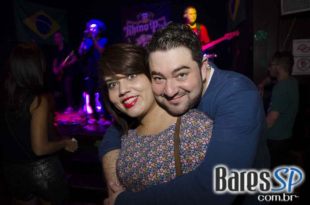 Banda Insônica se apresentou no Rhino Pub e agitou a noite do público Banda Insônica se apresentou no Rhino Pub e agitou a noite do público