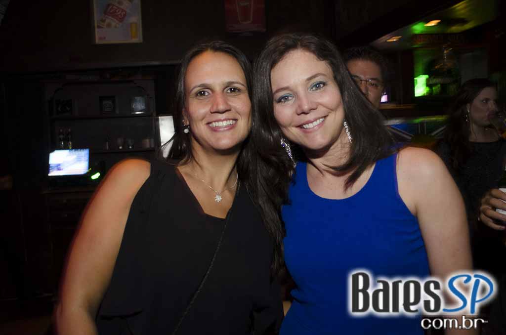 Banda Insônica se apresentou no Rhino Pub e agitou a noite do público Banda Insônica se apresentou no Rhino Pub e agitou a noite do público