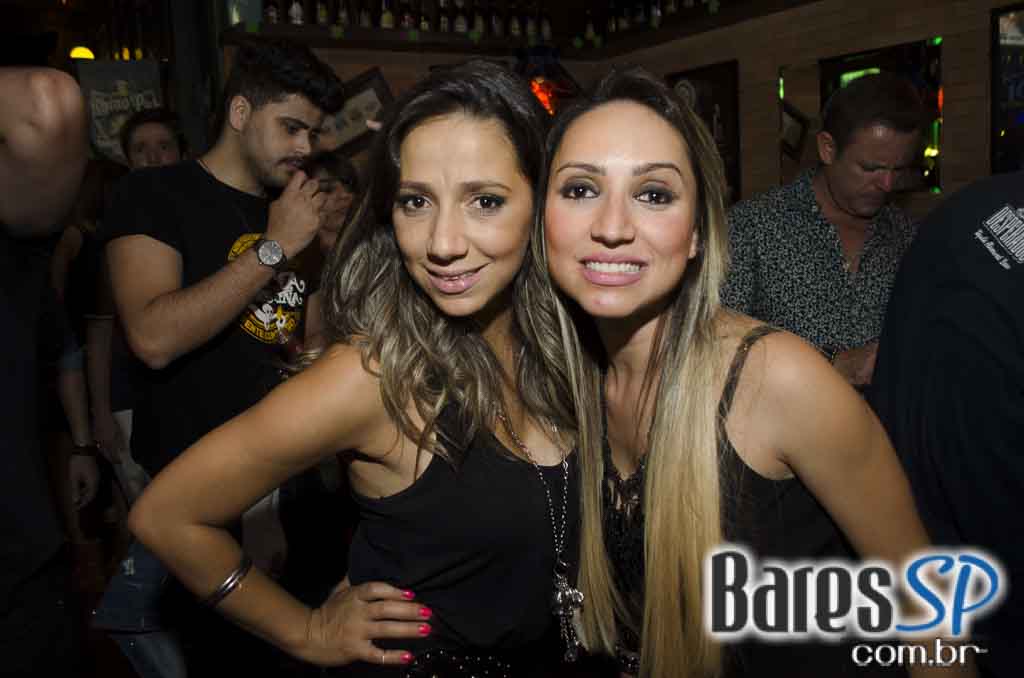 Banda Insônica se apresentou no Rhino Pub e agitou a noite do público Banda Insônica se apresentou no Rhino Pub e agitou a noite do público