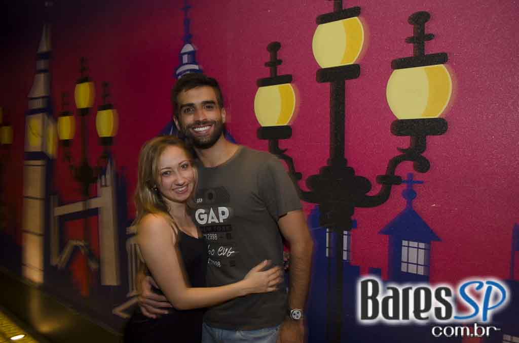 Banda Insônica se apresentou no Rhino Pub e agitou a noite do público Banda Insônica se apresentou no Rhino Pub e agitou a noite do público