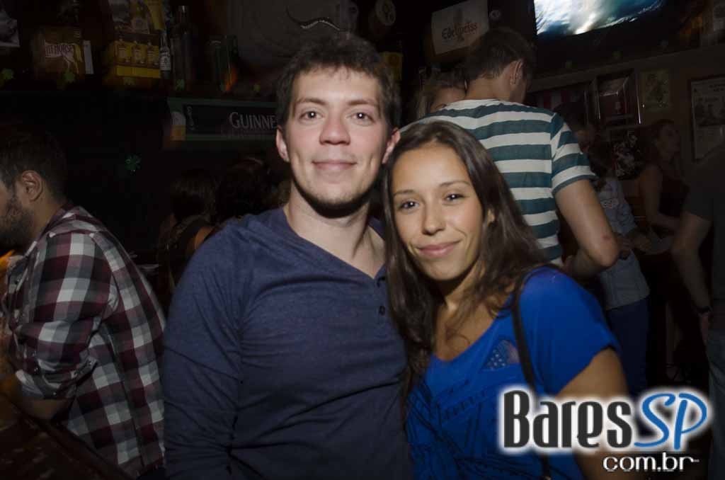 Banda Insônica se apresentou no Rhino Pub e agitou a noite do público Banda Insônica se apresentou no Rhino Pub e agitou a noite do público