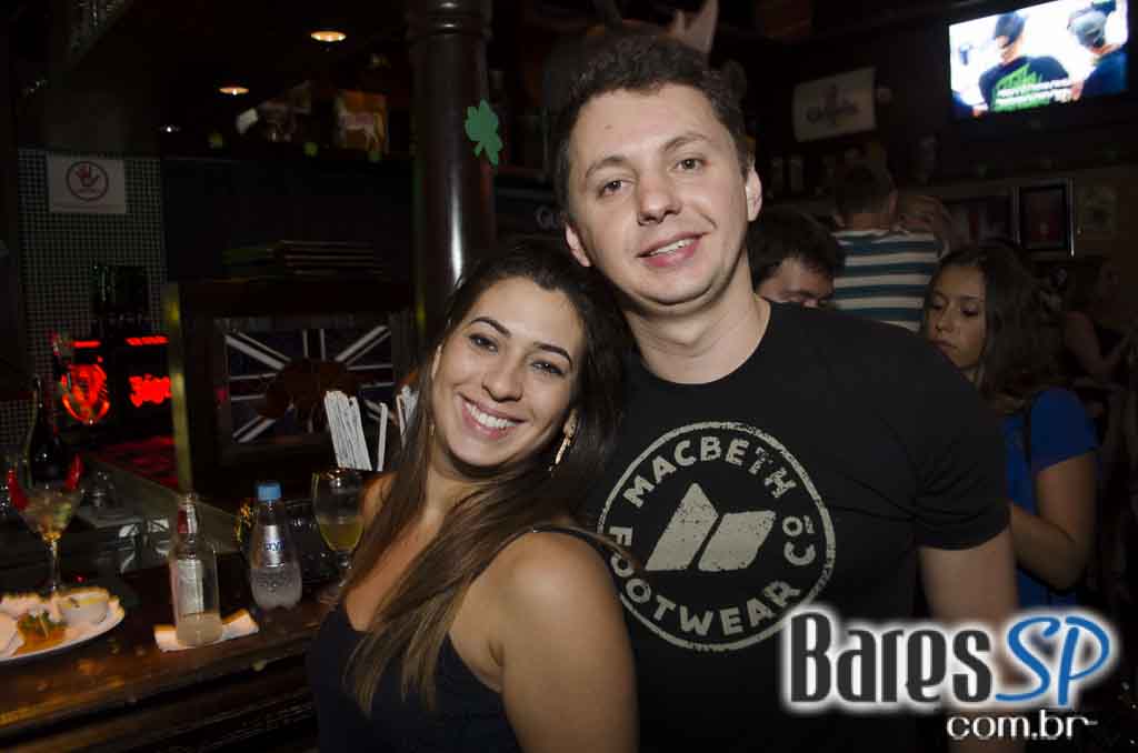 Banda Insônica se apresentou no Rhino Pub e agitou a noite do público Banda Insônica se apresentou no Rhino Pub e agitou a noite do público