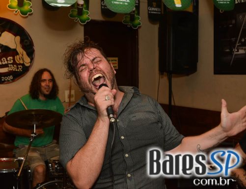 Banda Blacklist animou a semana de St. Patrick do Goodfellas com muito pop rock
