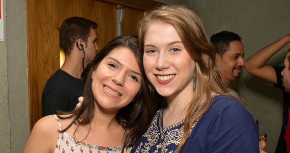 Felipe Grani e o grupo Os Paula agitaram o feriado no Vila Seu Justino