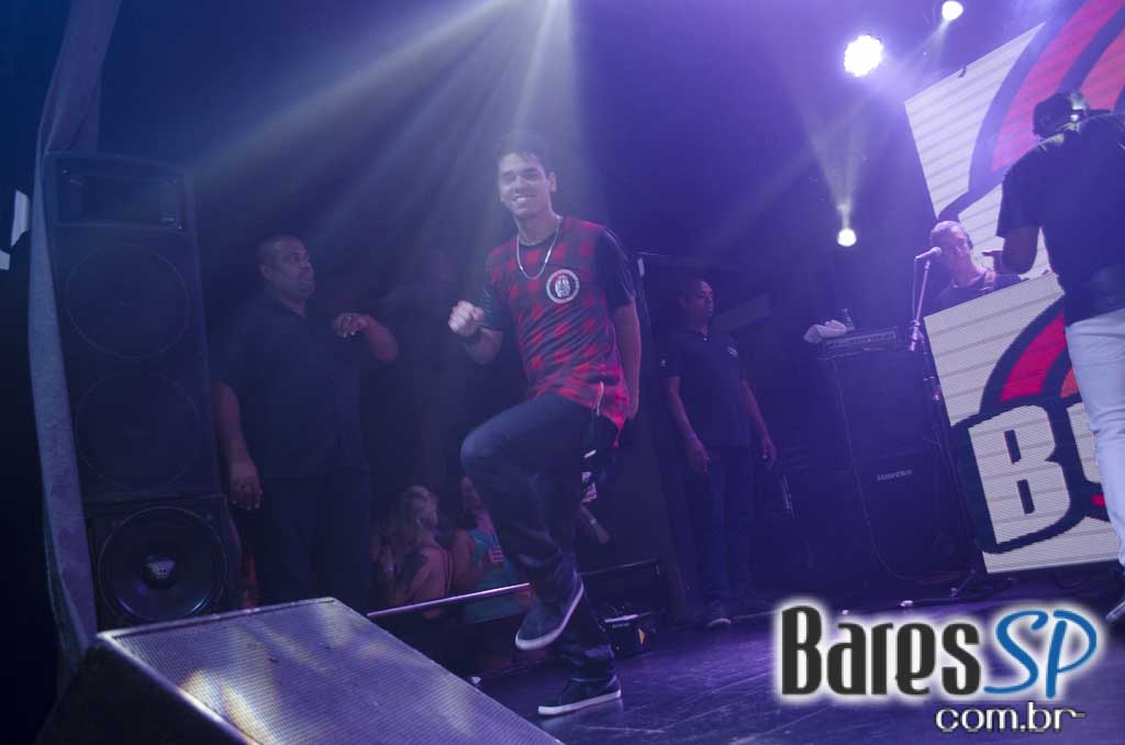 Dukke recebeu o cantor Buchecha na festa Quinta Farra Dukke recebeu o cantor Buchecha na festa Quinta Farra