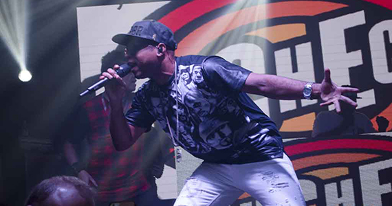 Dukke recebeu o cantor Buchecha na festa Quinta Farra