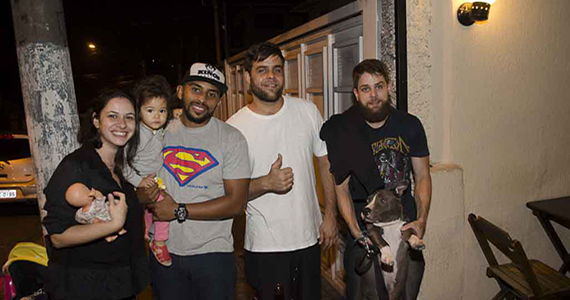 Bar do Pinu foi ponto de encontro com cerveja gelada e petiscos no sábado