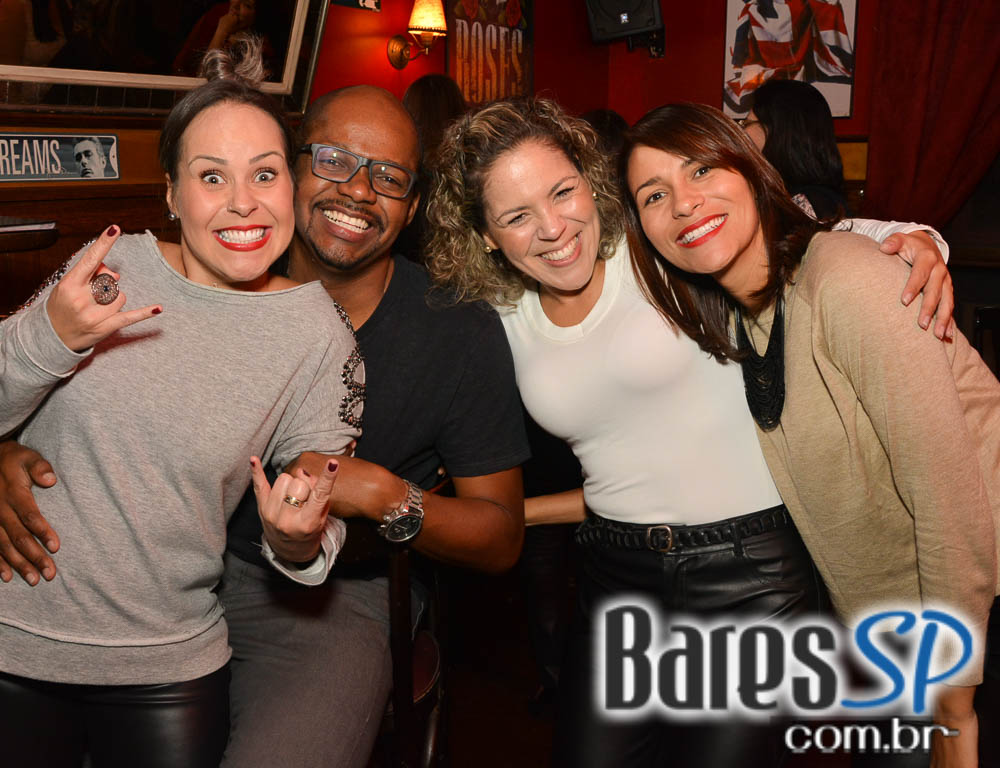 Banda Monk e William Kim animaram a noite de sexta-feira do Republic Pub Banda Monk e William Kim animaram a noite de sexta-feira do Republic Pub