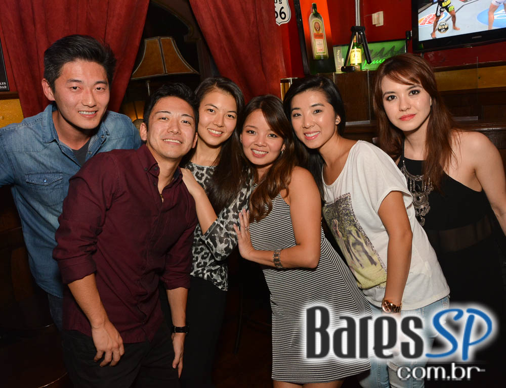 Banda Monk e William Kim animaram a noite de sexta-feira do Republic Pub Banda Monk e William Kim animaram a noite de sexta-feira do Republic Pub