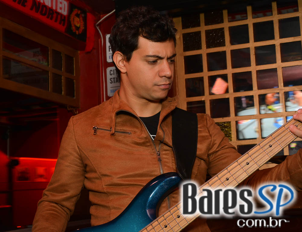 Banda Monk e William Kim animaram a noite de sexta-feira do Republic Pub Banda Monk e William Kim animaram a noite de sexta-feira do Republic Pub