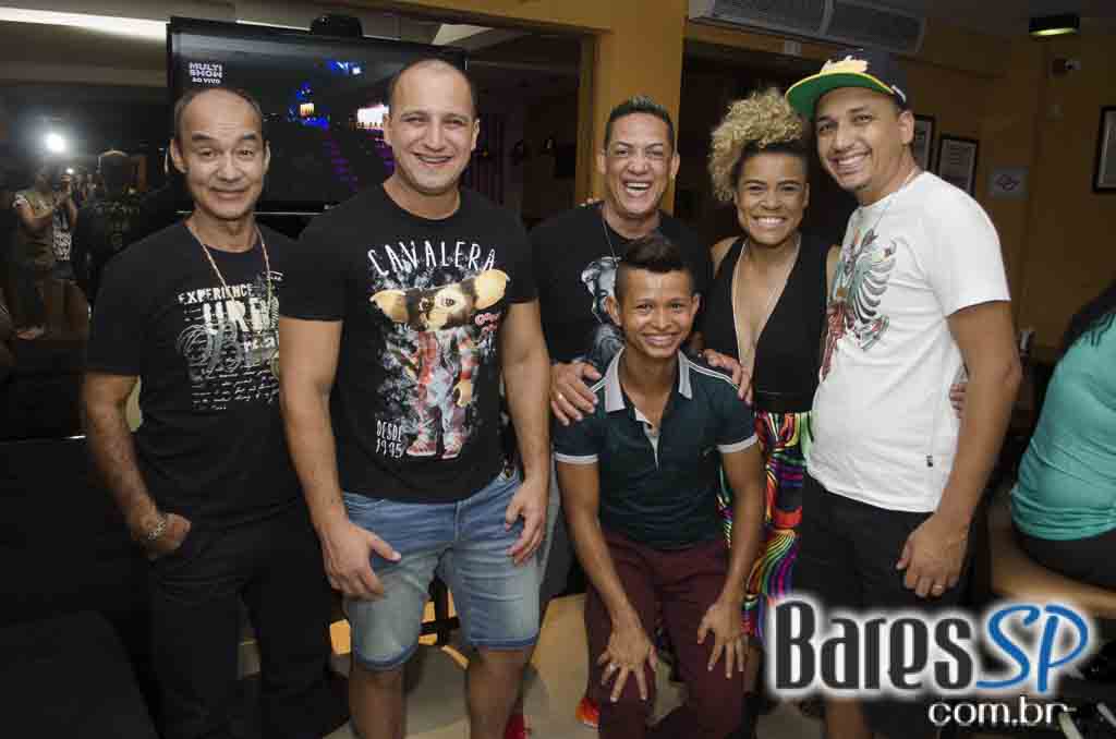 S/A Club Bar recebeu a cantora Tammy Santos em festa de aniversário de 4 anos da casa no sábado S/A Club Bar recebeu a cantora Tammy Santos em festa de aniversário de 4 anos da casa no sábado
