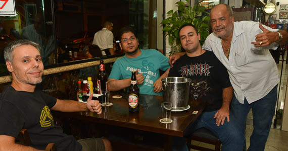 Famoso Bar do Justo promoveu sexta com petiscos e chopp gelado