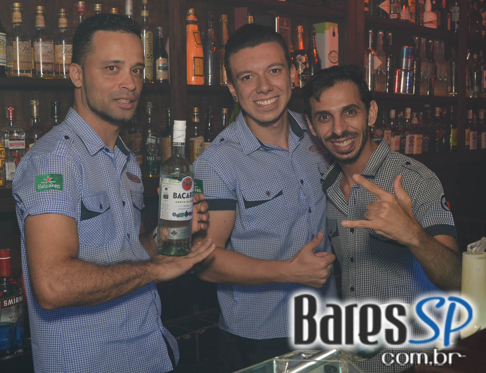 5ª edição do Baile das Antigas com DJs Silvinho, Easy Nylon, Luciano e Katatau no Akbar Lounge e Disco 5ª edição do Baile das Antigas com DJs Silvinho, Easy Nylon, Luciano e Katatau no Akbar Lounge e Disco