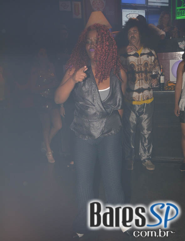 5ª edição do Baile das Antigas com DJs Silvinho, Easy Nylon, Luciano e Katatau no Akbar Lounge e Disco 5ª edição do Baile das Antigas com DJs Silvinho, Easy Nylon, Luciano e Katatau no Akbar Lounge e Disco