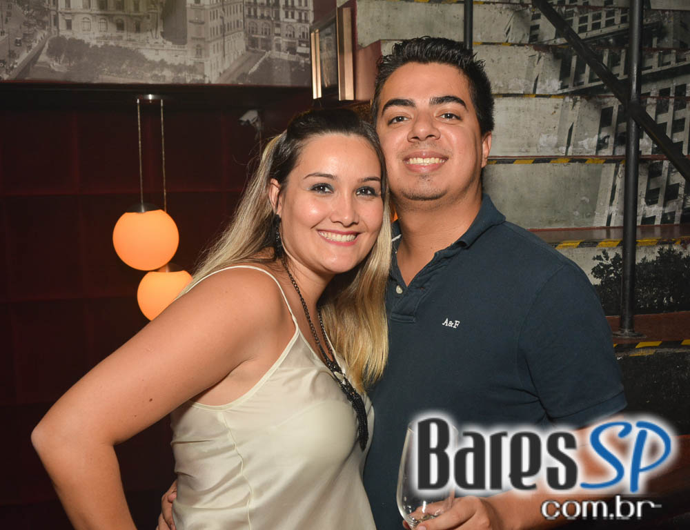 5ª edição do Baile das Antigas com DJs Silvinho, Easy Nylon, Luciano e Katatau no Akbar Lounge e Disco 5ª edição do Baile das Antigas com DJs Silvinho, Easy Nylon, Luciano e Katatau no Akbar Lounge e Disco