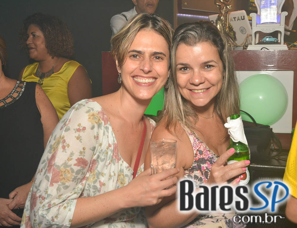 5ª edição do Baile das Antigas com DJs Silvinho, Easy Nylon, Luciano e Katatau no Akbar Lounge e Disco 5ª edição do Baile das Antigas com DJs Silvinho, Easy Nylon, Luciano e Katatau no Akbar Lounge e Disco