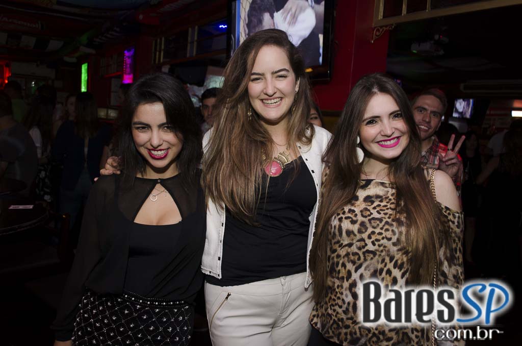 Banda Vih e Sal Vincent comandaram a noite com muito rock no Republic Pub Banda Vih e Sal Vincent comandaram a noite com muito rock no Republic Pub