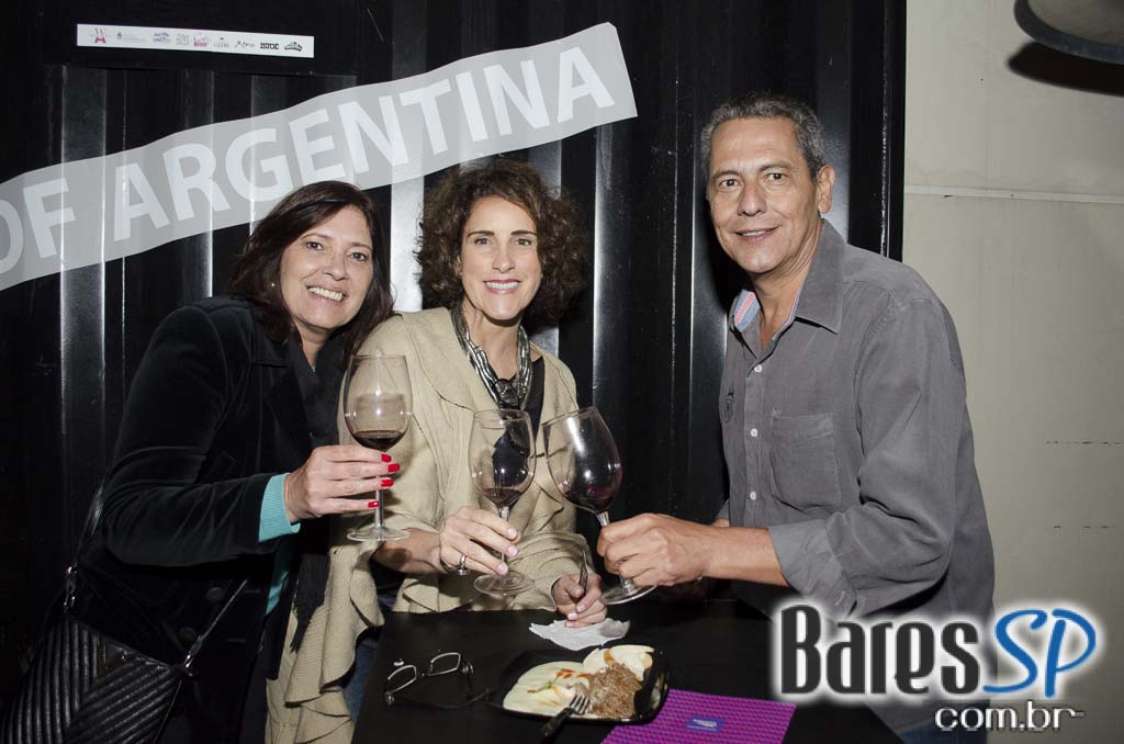 Vila Butantan recebeu o 4º Malbec World Day com food trucks, DJs e degustação dos vinhos Vila Butantan recebeu o 4º Malbec World Day com food trucks, DJs e degustação dos vinhos