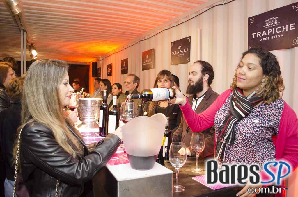 Vila Butantan recebeu o 4º Malbec World Day com food trucks, DJs e degustação dos vinhos Vila Butantan recebeu o 4º Malbec World Day com food trucks, DJs e degustação dos vinhos
