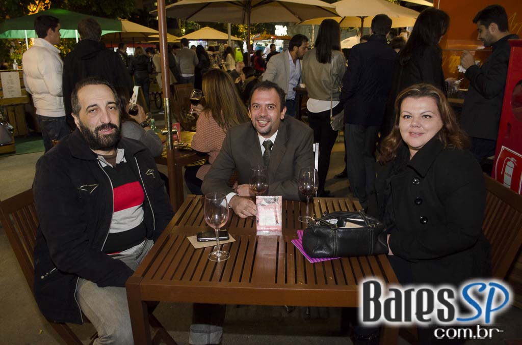 Vila Butantan recebeu o 4º Malbec World Day com food trucks, DJs e degustação dos vinhos Vila Butantan recebeu o 4º Malbec World Day com food trucks, DJs e degustação dos vinhos