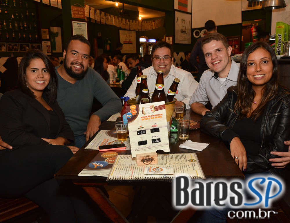 Di Primeira Bar tem Happy Hour animado com petiscos e bebidas variadas Di Primeira Bar tem Happy Hour animado com petiscos e bebidas variadas