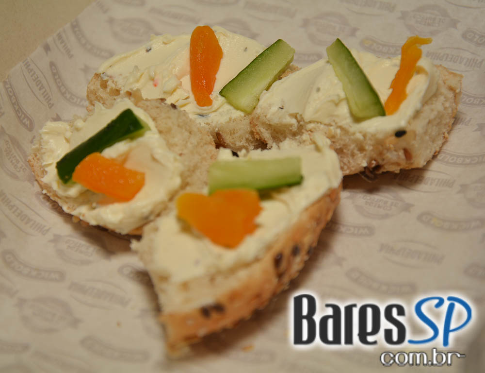 Di Primeira Bar tem Happy Hour animado com petiscos e bebidas variadas Di Primeira Bar tem Happy Hour animado com petiscos e bebidas variadas