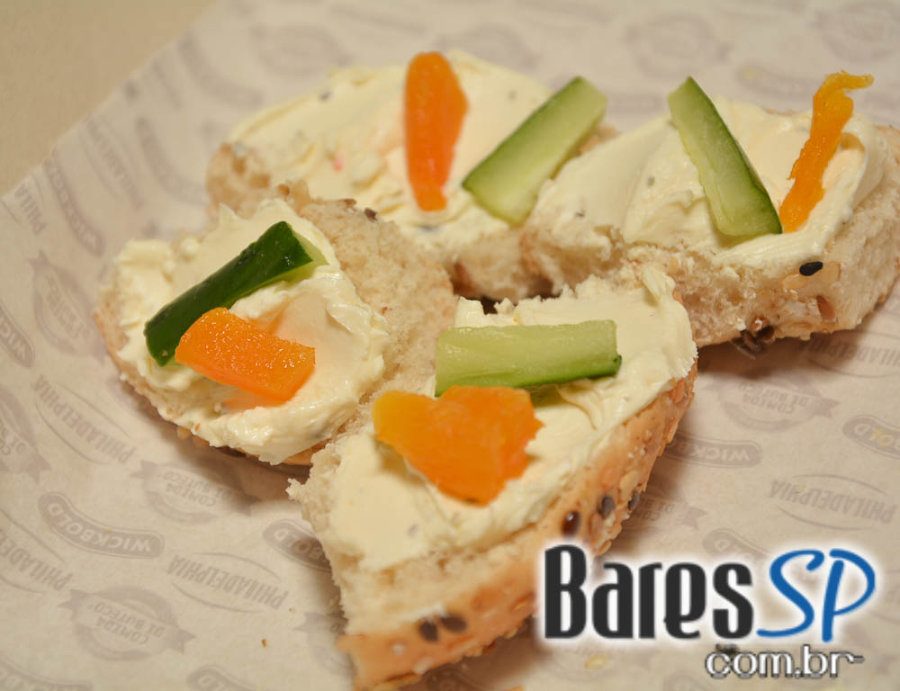 Di Primeira Bar tem Happy Hour animado com petiscos e bebidas variadas Di Primeira Bar tem Happy Hour animado com petiscos e bebidas variadas