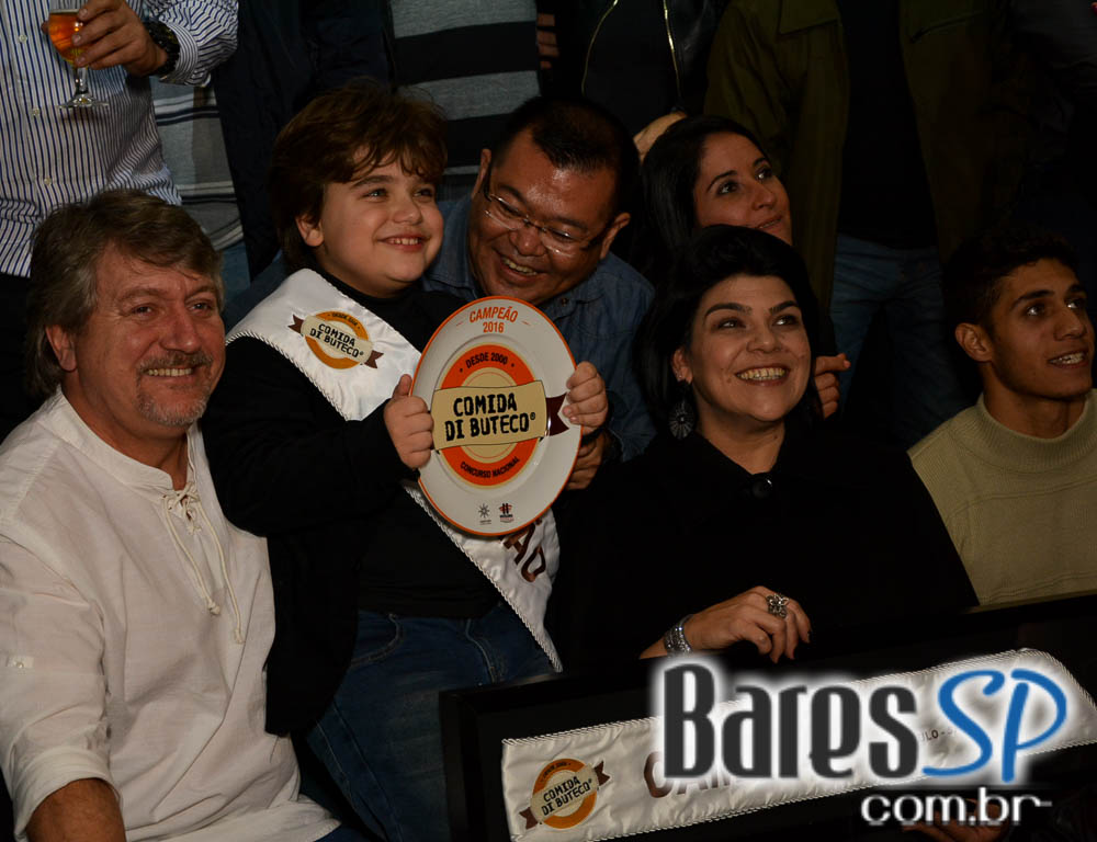 Festa de premiação do Comida di Buteco 2016 aconteceu no Vila Bisutti Festa de premiação do Comida di Buteco 2016 aconteceu no Vila Bisutti